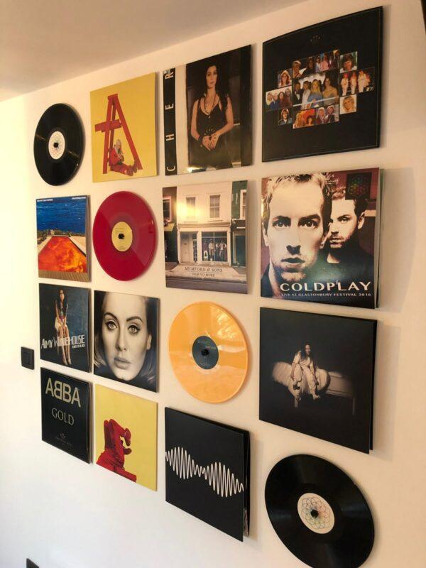 comment accrocher un vinyle au mur ?